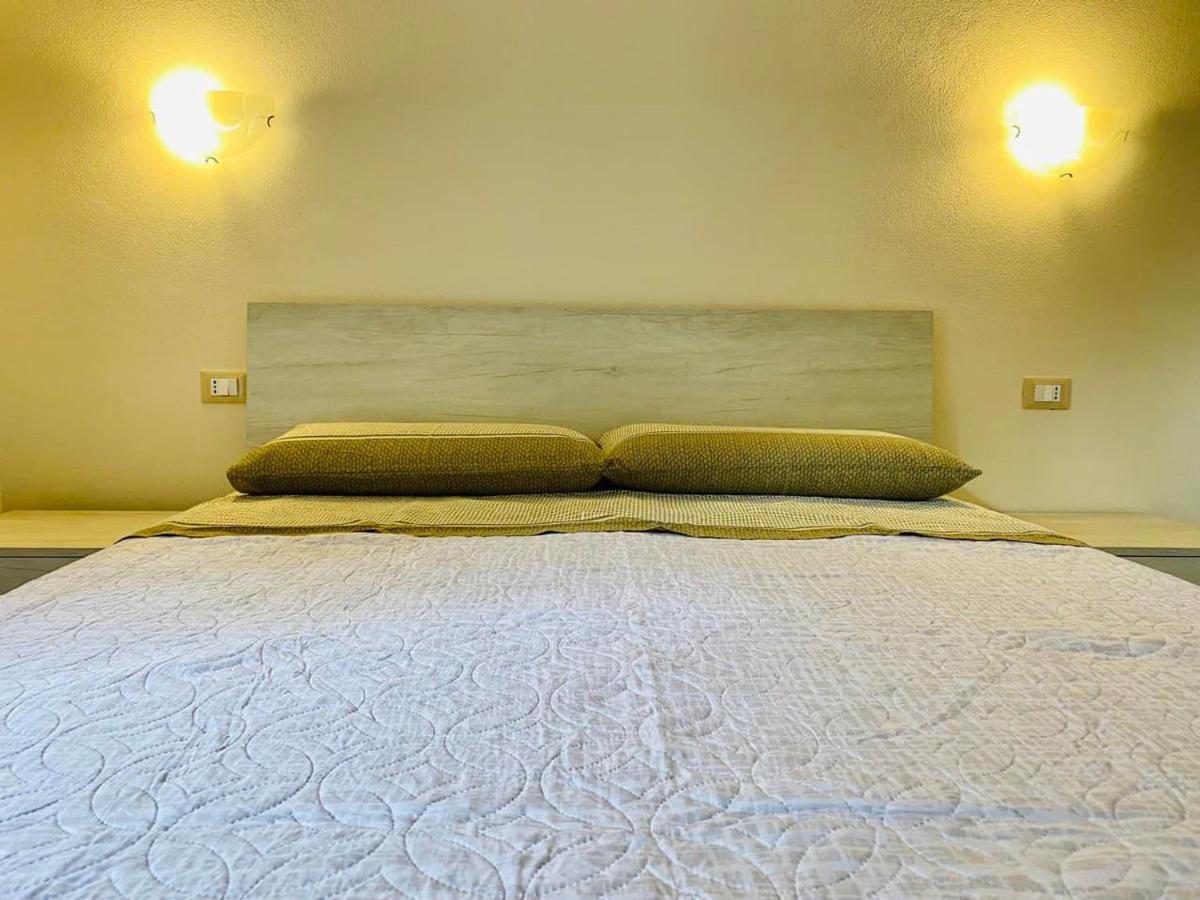 Apartmán Nuova Residenza Dei 7 Pini A Pochi Passi Dal Mare Porto Pino Exteriér fotografie